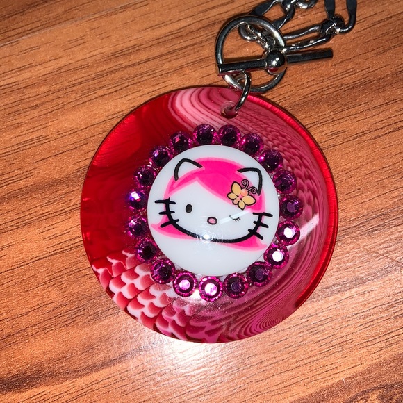NWOT Tarina Tarantino x Hello Kitty Pink Head Necklace - Picture 1 of 6